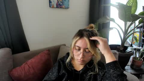 Snapshot of ccuteass chatting on January 20, 4:01 pm ccuteass online show from January 20, 4:01 pm