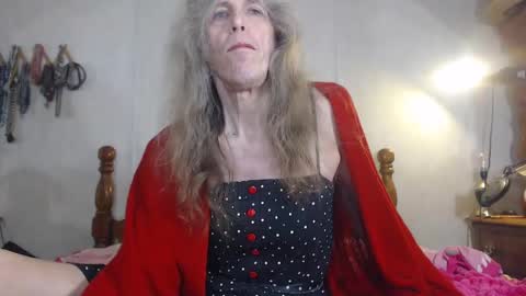 Jackie online show from October 16, 10:27 am