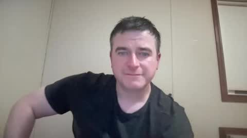 Snapshot of cdwhtv chatting on October 20, 12:00 am 72325 - Still Alive.. that was not meant to rhyme online show from October 20, 12:00 am