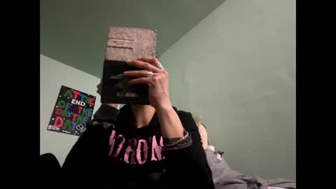 cece_vibez online show from January 7, 12:07 pm