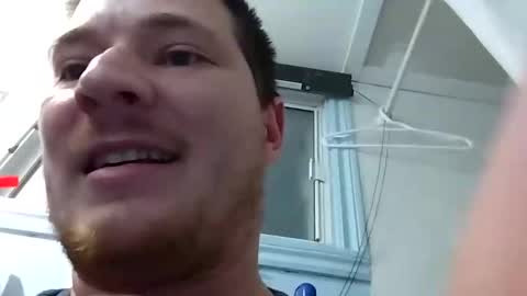 Snapshot of cedricstjacques0 chatting on October 27, 12:15 am Outdoor Guy online show from October 27, 12:15 am