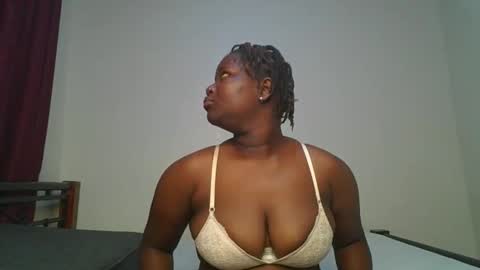 Snapshot of ceepretty25 chatting on January 10, 11:09 pm ceepretty25 online show from January 10, 11:09 pm