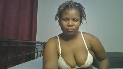 Snapshot of ceepretty25 chatting on February 1, 10:30 pm ceepretty25 online show from February 1, 10:30 pm