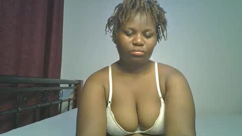 Snapshot of ceepretty25 chatting on February 2, 10:36 am ceepretty25 online show from February 2, 10:36 am