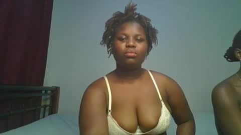 Snapshot of ceepretty25 chatting on February 5, 10:36 pm ceepretty25 online show from February 5, 10:36 pm