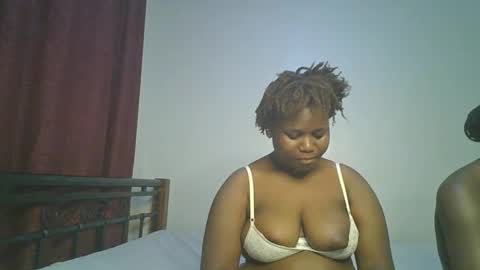 Snapshot of ceepretty25 chatting on February 7, 11:47 am ceepretty25 online show from February 7, 11:47 am