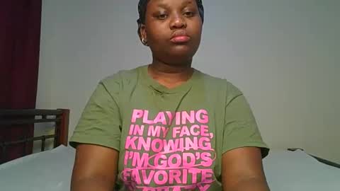 ceepretty25 online show from May 19, 12:16 am