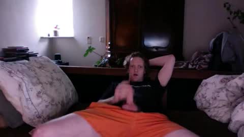 Snapshot of ceezeee chatting on December 15, 8:08 am ceezeee online show from December 15, 8:08 am