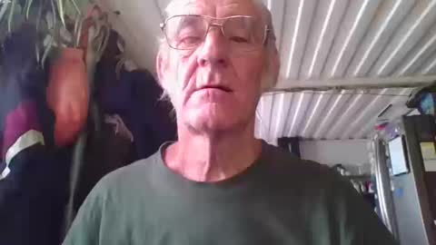 Snapshot of cef539 chatting on October 11, 9:46 pm Chuck online show from October 11, 9:46 pm