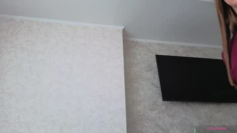 Snapshot of cel1ne_secret chatting on May 3, 6:19 am Josie Manesi online show from May 3, 6:19 am