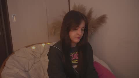 Diane Independent model online show from March 12, 3:07 pm