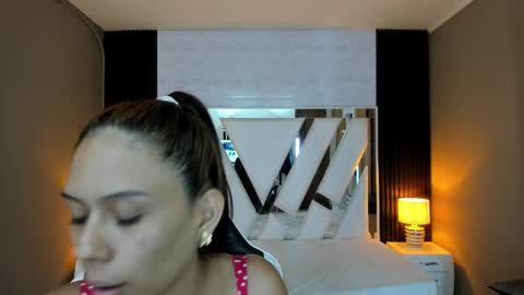 SARA  online show from February 19, 11:28 am