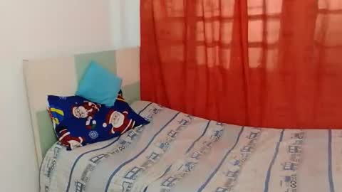 celeste_leon07 online show from May 20, 8:37 pm