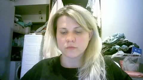 celeste_naughty_ online show from May 7, 11:04 am