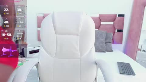 celeste_smmith_ online show from December 27, 3:53 am