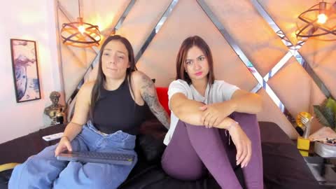 celeste_starsss online show from May 7, 9:58 am