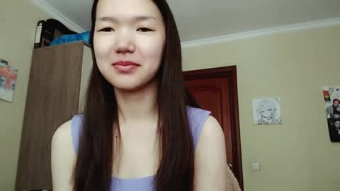 Molly online show from May 12, 10:12 am