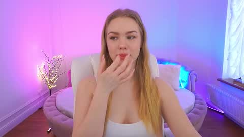 celestenoirr online show from February 16, 7:26 am