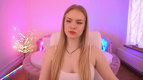 celestenoirr online show from March 13, 7:59 am