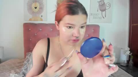 Snapshot of celesteredds chatting on October 4, 11:30 am Celeste online show from October 4, 11:30 am