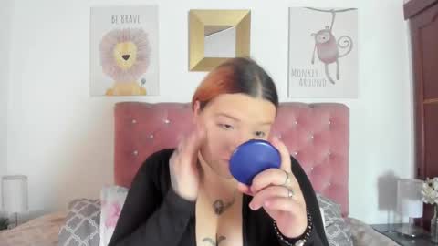 Snapshot of celesteredds chatting on October 8, 11:30 am Celeste online show from October 8, 11:30 am