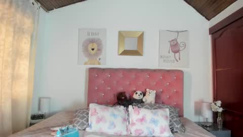 Snapshot of celesteredds chatting on October 9, 11:30 am Celeste online show from October 9, 11:30 am