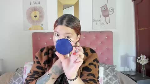 Snapshot of celesteredds chatting on October 15, 11:32 am Celeste online show from October 15, 11:32 am