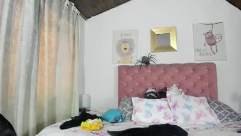 Snapshot of celesteredds chatting on October 24, 11:17 am Celeste online show from October 24, 11:17 am