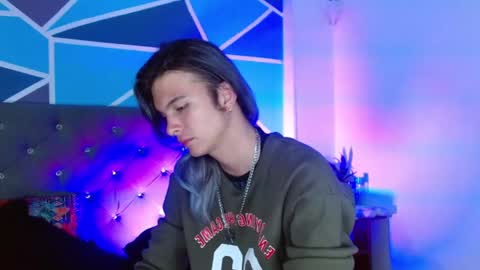 I am Valentinn online show from October 6, 8:23 am