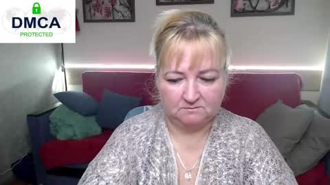 celestialcharm911 online show from February 7, 5:44 am