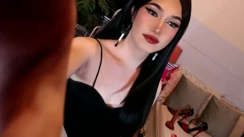 Snapshot of celestine223 chatting on December 2, 3:23 am Celestine online show from December 2, 3:23 am