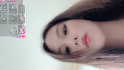 Snapshot of celestisse1 chatting on October 30, 7:10 am celestisse1 online show from October 30, 7:10 am