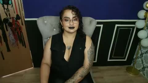       online show from May 5, 12:35 pm