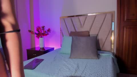 Celeste Quenn online show from May 15, 2:24 pm