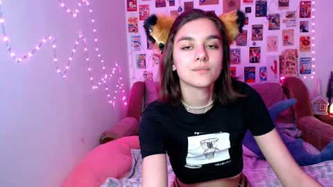 Snapshot of celine_dionn chatting on December 13, 2:38 pm Celine online show from December 13, 2:38 pm