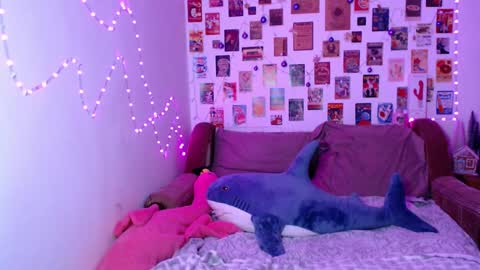 Snapshot of celine_dionn chatting on December 18, 2:17 pm Celine online show from December 18, 2:17 pm