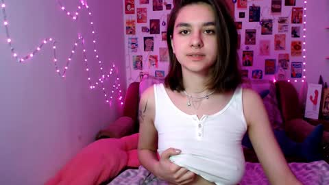 Snapshot of celine_dionn chatting on January 5, 10:43 am Celine online show from January 5, 10:43 am