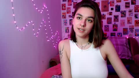 Snapshot of celine_dionn chatting on January 5, 4:48 pm Celine online show from January 5, 4:48 pm