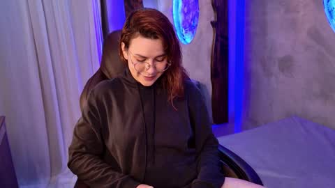 Snapshot of celineblossom_ chatting on October 13, 4:29 pm Celine online show from October 13, 4:29 pm