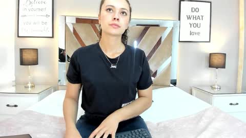 celeste online show from December 20, 12:01 pm