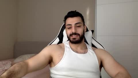 cemilyoztt online show from June 12, 2:49 pm