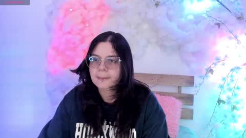 Hello guys my name is Sofi and Lizzie and  Vanessa online show from February 4, 8:59 pm