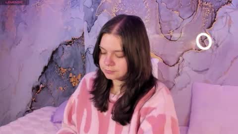 Hello guys my name is Sofi and Lizzie and  Vanessa online show from February 14, 4:31 am