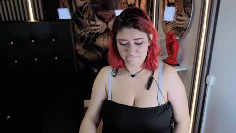 Cerecita  online show from May 9, 1:44 am