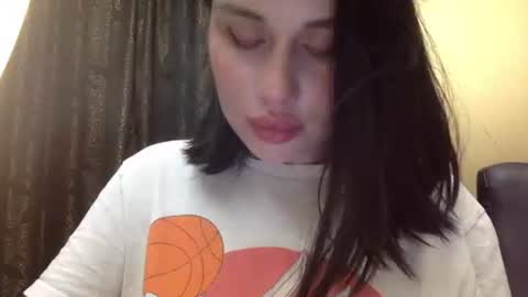 Snapshot of cerisedood82 chatting on April 6, 8:21 pm Eva online show from April 6, 8:21 pm
