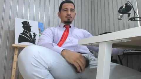 Cesar online show from May 4, 6:26 pm