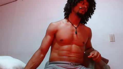 cesar_master_ online show from May 3, 9:54 pm