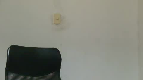 Snapshot of cesarex148 chatting on February 6, 2:33 am Cesar online show from February 6, 2:33 am