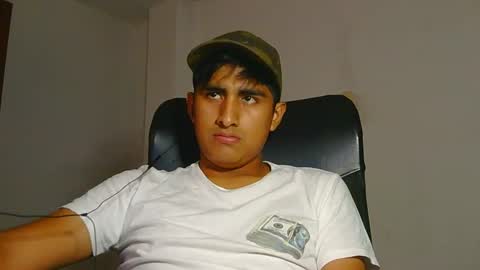 Snapshot of cesarex148 chatting on March 8, 10:45 pm Cesar online show from March 8, 10:45 pm