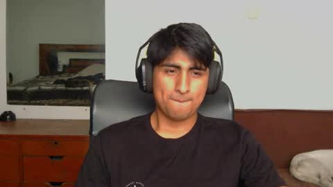 Snapshot of cesarex148 chatting on December 4, 6:16 pm Cesar online show from December 4, 6:16 pm